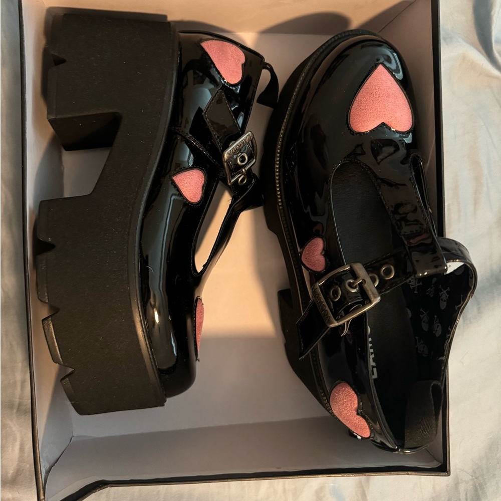 Heart platform Mary Jane’s